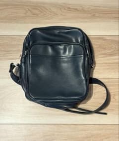 COMME des GARCONS 3層 ショルダーバッグ エコレザー ブラック COMME des GARCONS 3層 ショルダーバッグ エコレザー ブラック - メルカリ