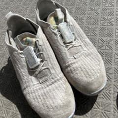 NIKE Air VaporMax 2020Flyknit CJ6741-100のサムネイル
