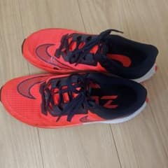 NIKE ZOOM ランニングシューズ レッド系のサムネイル