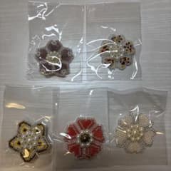 ハンドメイド ビーズ刺繍ブローチ 5個セットのサムネイル