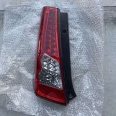 最終値引きMH23SワゴンＲリアテールランプ左側のみ　エムブロのサムネイル