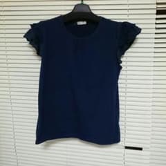 ネイビーのＴシャツのサムネイル