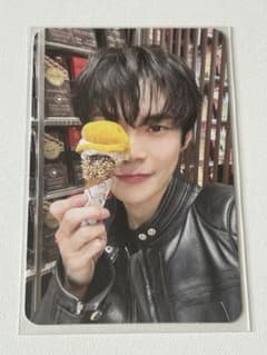 ドヨン DOYOUNG YOUTH トレカのサムネイル