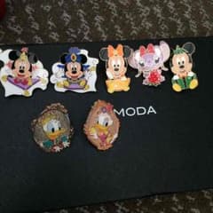 ディズニー バッチのサムネイル