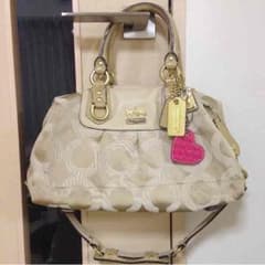 COACH ハンドバッグ チャーム付きのサムネイル