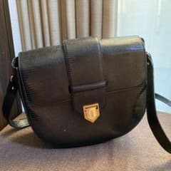 【カワウソ様専用】YvesSaintLaurent (YSL) ショルダーバッグのサムネイル