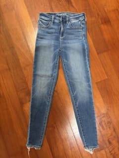 AMERICAN EAGLE スキニーデニムのサムネイル