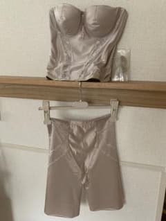 いくえみ✴︎さま専用　ブライダルインナー　ビスチェ　ガードルのサムネイル