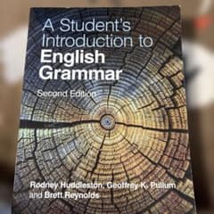 A Student's IntroductiontoEnglishGrammarのサムネイル