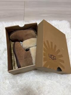 UGG ブラウンブーツ 箱付きのサムネイル
