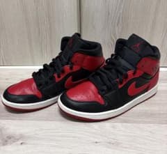 NIKE Air Jordan 1 Mid Bredのサムネイル