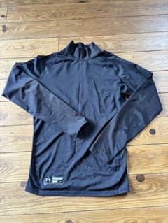 UNDER ARMOUR ブラック アンダーシャツ LGのサムネイル