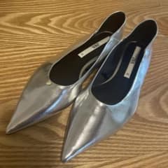 ZARフラットパンプス　シルバー　35のサムネイル