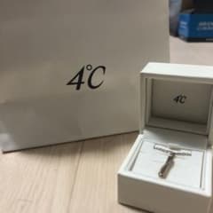4°c   ネックレス  箱と袋ありのサムネイル