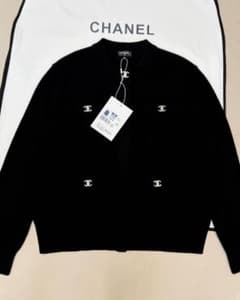 CHANEL ターンロック ニット カーディガン レディース 38のサムネイル