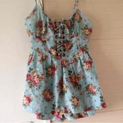 花柄オールインワンのサムネイル