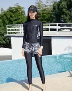 レディース フィットネス水着 長袖 ラッシュガード 5点セットのサムネイル