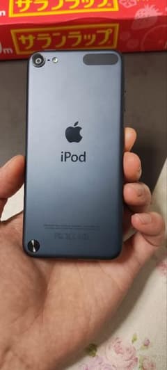 iPod Touch 第5世代 32GBのサムネイル