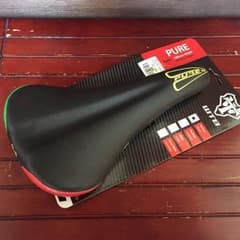 値下げ"WTB" PURE  V RACEサドル BLモデル ラスタ 新品未使用のサムネイル