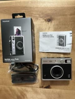 FUJIFILM instax mini evoのサムネイル