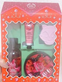 THE BODY SHOP ボディシャンプークリーム、ハンドクリーム、バスボムのサムネイル