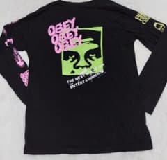 OBEY オベイ グラフィック長袖Tシャツ Mサイズのサムネイル