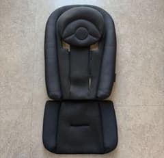 Cybex Newborn Nest ブラック ベビーシート用インサートのサムネイル