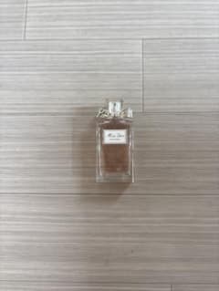 Miss Dior ローズ&ローズのサムネイル