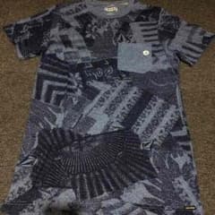 ボルコム 柄Tシャツのサムネイル