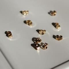 ☆まー様専用☆14kgfピアスキャッチ(4mm×2.5mm)ゴールドフィルドのサムネイル