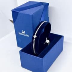 SWAROVSKI スワロフスキー Subtle Starブレスレット 箱付 - メルカリ