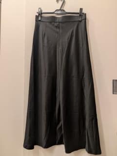 ZARA ブラック ロングスカート Mサイズのサムネイル