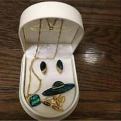 昭和レトロ ネックレス イヤリング ブローチ セットですのサムネイル