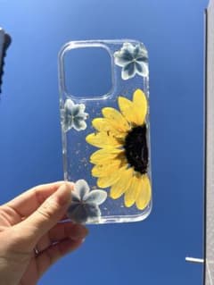 【iPhone16pro】向日葵スマホケース ハンドメイド ❁⃘のサムネイル