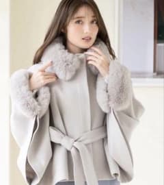 [美品]MISCH MASCH ウールポンチョコート ケープ エコファー ミッシュマッシュ エコファーウールポンチョコート - メルカリ