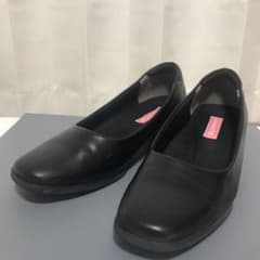 ローヒール パンプス 黒 23.5cmのサムネイル