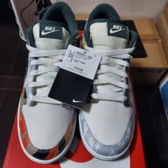 NIKE DUNK LOW SE Multi Camoのサムネイル