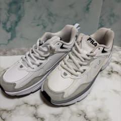 FILA フィラ スニーカー レディース 靴のサムネイル