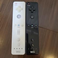 任天堂 Wii リモコンプラス 2個セット ホワイト ブラックのサムネイル