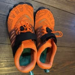 【美品・1回使用】SAGUARO ベアフット フィットネスシューズのサムネイル