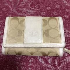 ❤︎コーチ 正規品 折りたたみ財布❤︎のサムネイル