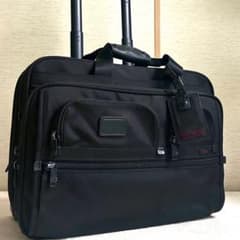 TUMIトゥミ キャリーバッグ26127DH TUMI ALPHA FXT 極美品】トゥミ キャリーバッグ ビジネス 黒 PCケース付 26127DH