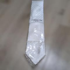 FORMAL TIE ホワイト 絹100% はっ水加工 未使用品のサムネイル