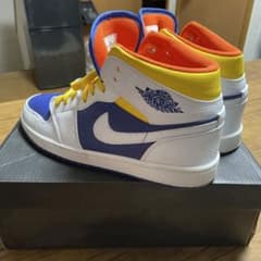 NIKE エアジョーダン1のサムネイル