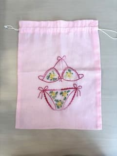 ピンク ビキニ刺繍 巾着袋のサムネイル