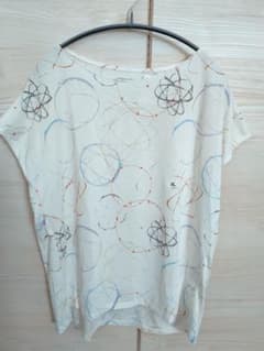 ユニクロ　フューチュラ　ドライEXプリントクルーネックTシャツのサムネイル