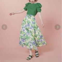 ストロベリーフィールズ ウォーターカラーフラワープリントスカート