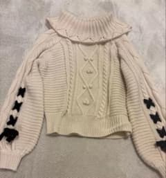 axes femme アイボリー ニットセーター フリル 編み込みリボンのサムネイル