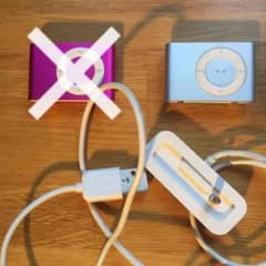iPod shuffle 第2世代 シルバー（動作確認済）USBケーブル付き！のサムネイル