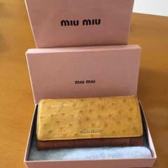 miumiu 財布のサムネイル